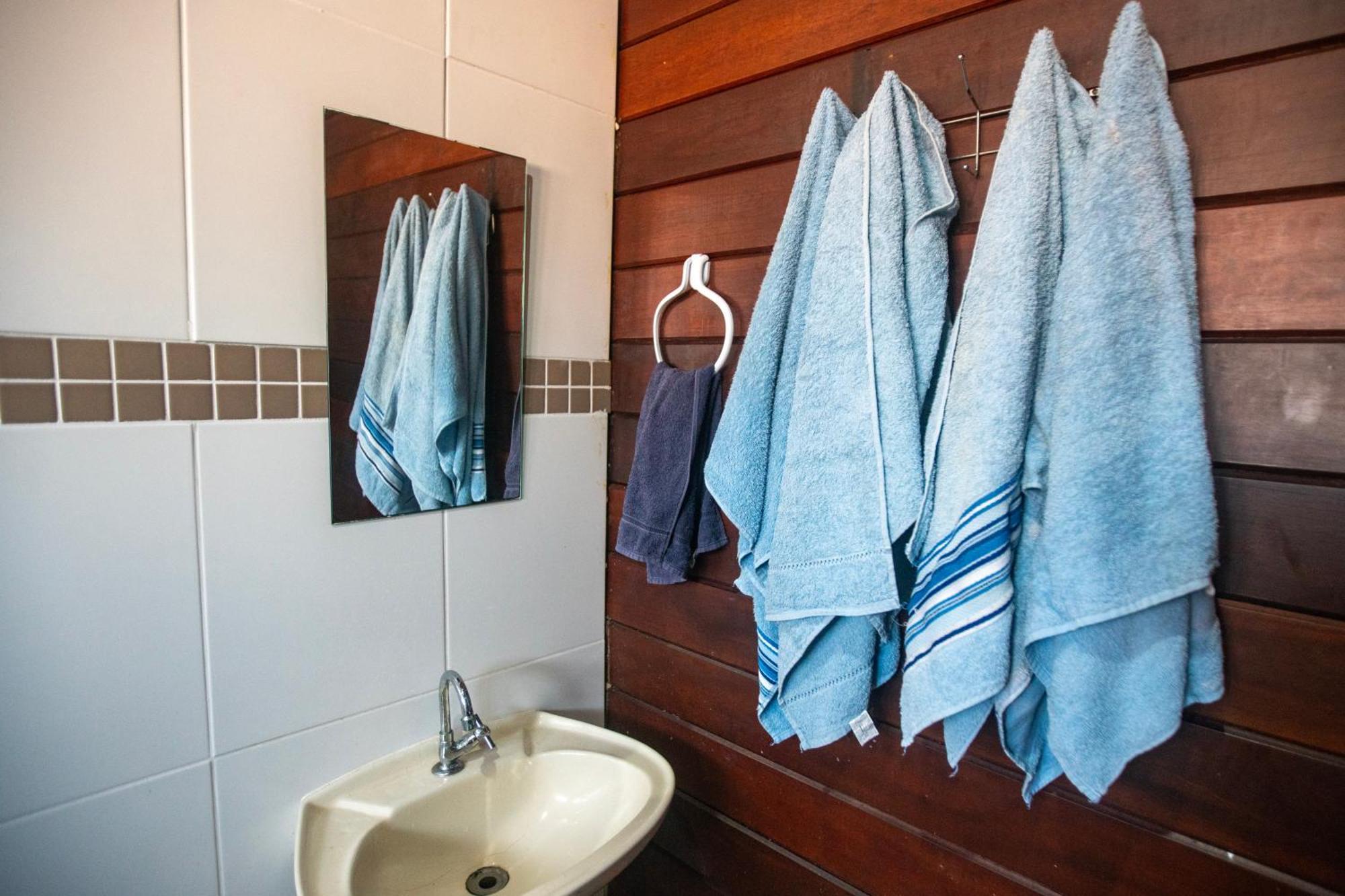 Hostel Capricornio Carcara Карагуататуба Екстер'єр фото