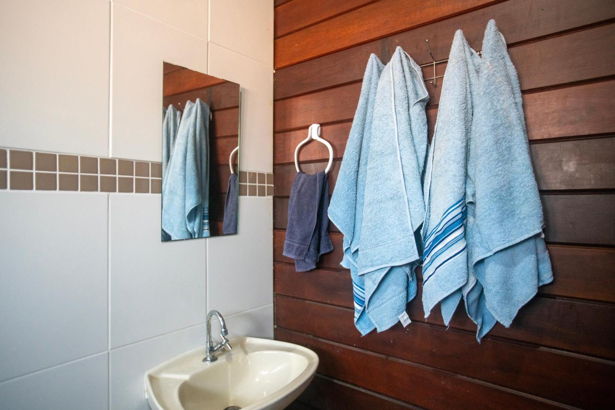 Hostel Capricornio Carcara Карагуататуба Екстер'єр фото