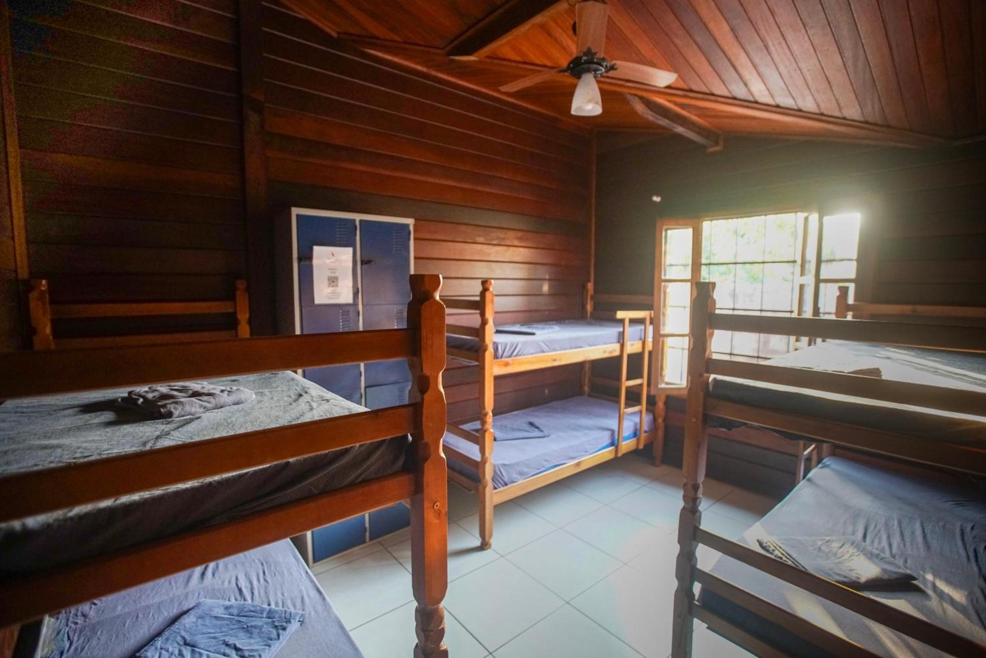 Hostel Capricornio Carcara Карагуататуба Екстер'єр фото