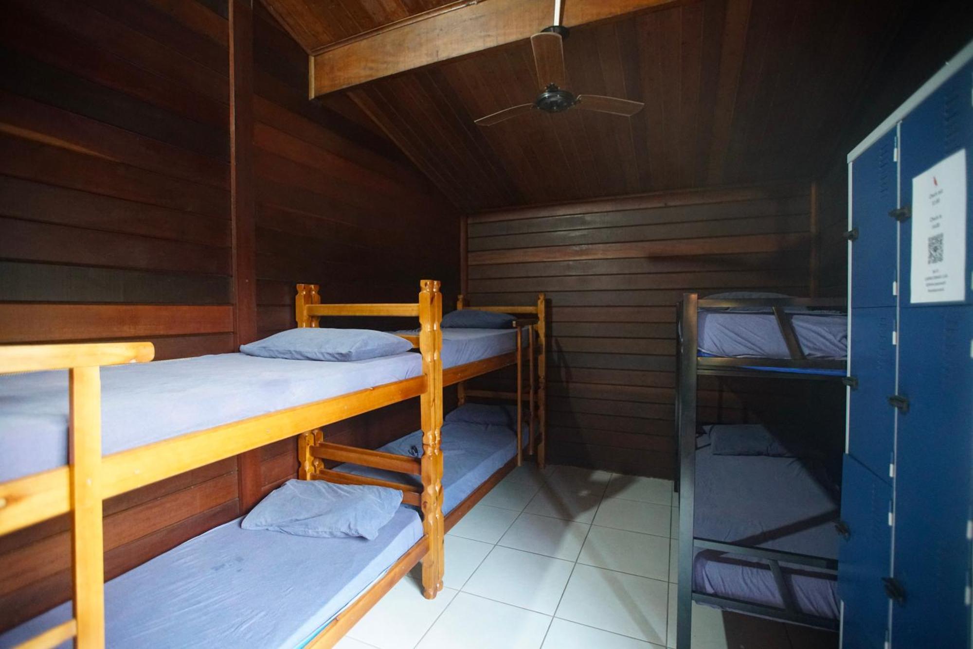 Hostel Capricornio Carcara Карагуататуба Екстер'єр фото