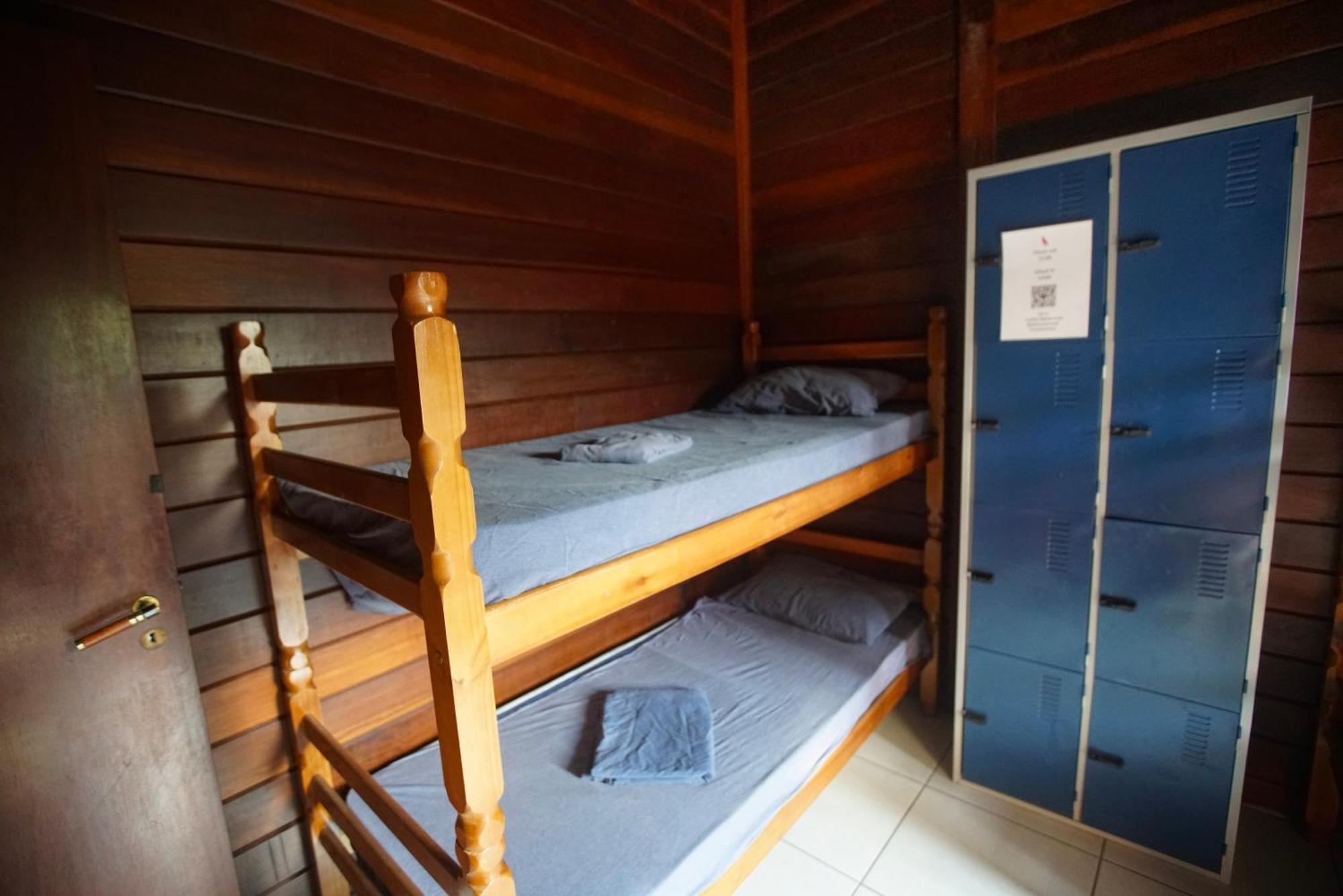 Hostel Capricornio Carcara Карагуататуба Екстер'єр фото
